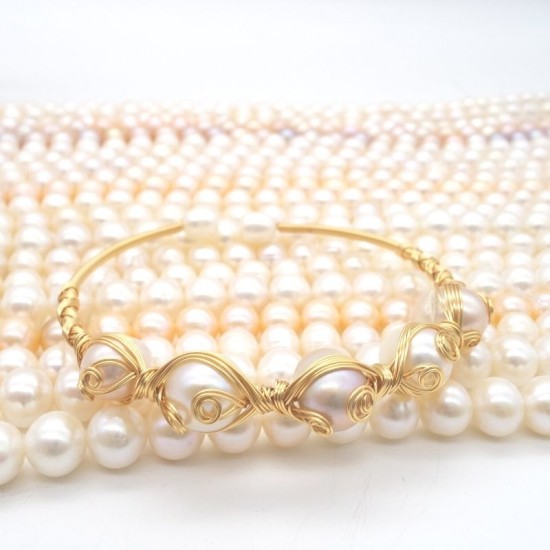 K Gold Covered Wire Natural Freshwater Baroque Pearl Open Bracelet