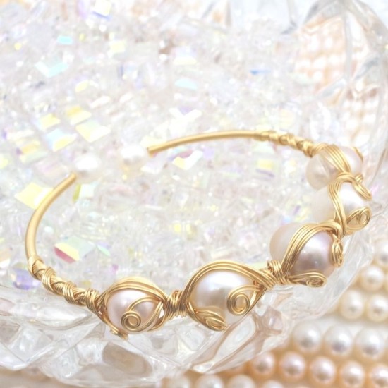 K Gold Covered Wire Natural Freshwater Baroque Pearl Open Bracelet