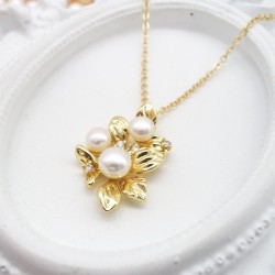 Copper Gold Plated Leaf Set Zirconium Natural Flat Pearl Pendant Necklace